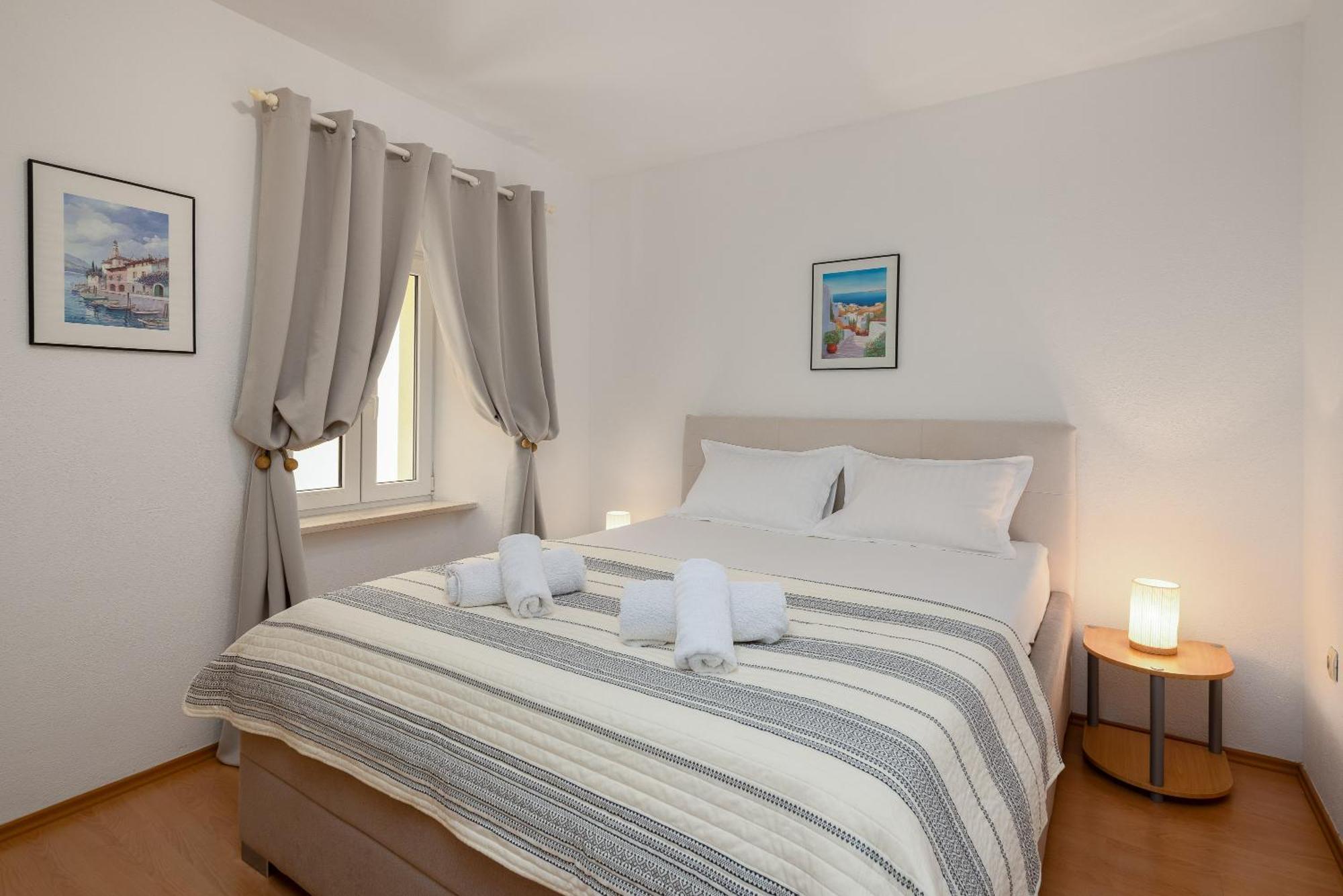 Galatea Apartments - Town Centre With Free Parking Baska Voda Luaran gambar